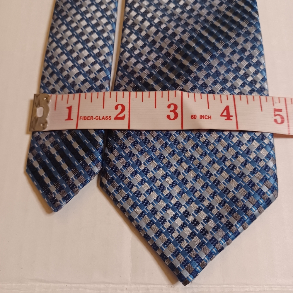 Men's Bespoke Blue Checkered 100%Silk Tie. - Picture 10 of 10